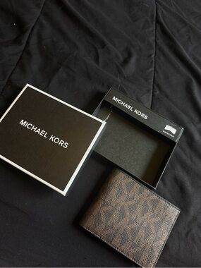 Michael Kors Men's Brown Logo-Print Bifold Wallet